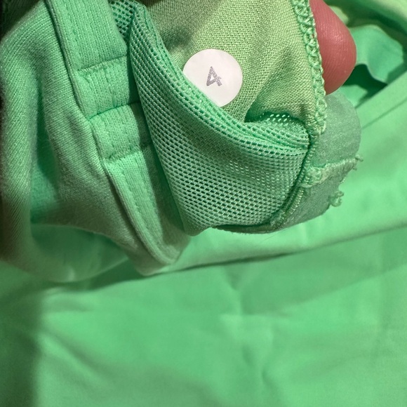 Lululemon Power Y Tank. Size 4. Smoke free home. - Picture 3 of 4